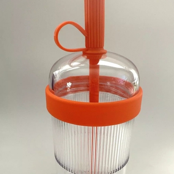 New Nespresso Nomad TumblerCapacity: 18.3oz.Dimensions: 8.5in (H) x 3.6in - Picture 2 of 4